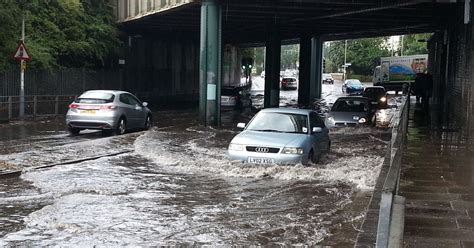 Flooding hits London as city is battered by sudden thunderstorms with ...