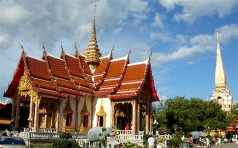 Wat Chalong, Phuket | HolidayGoGoGo.com