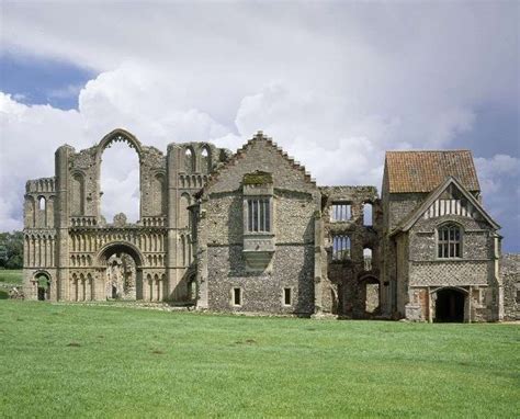 Castle Acre: Castle Acre Priory | English Heritage