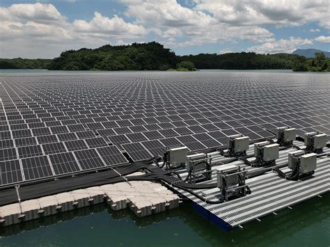 Commercial applications: Floating PV | SolarEdge