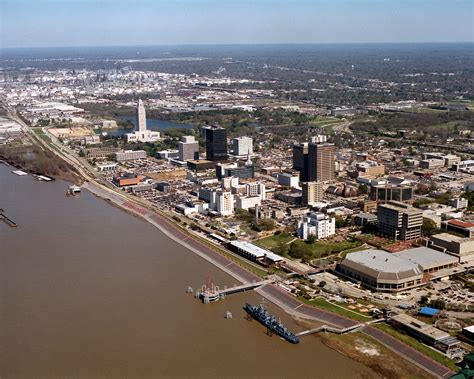 File:Baton Rouge Louisiana waterfront aerial view.jpg - Wikimedia Commons
