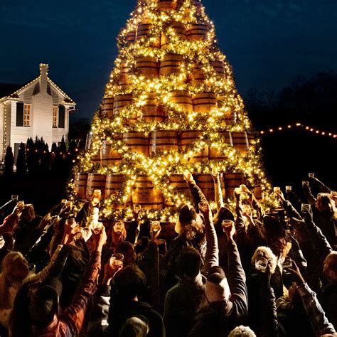 Christmas in Tennessee: Festive Towns & Holiday Activities