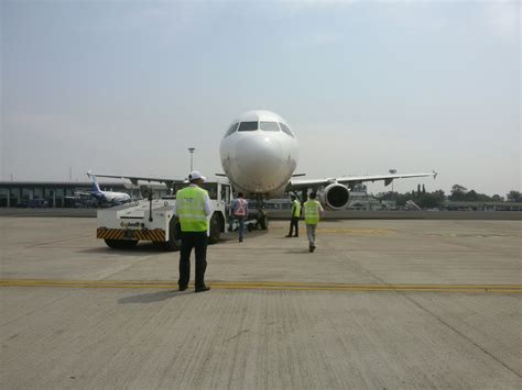 Airport Ground Handling Services » Silver Jubilee Traveller