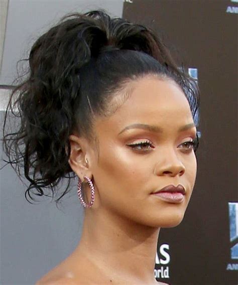 Rihanna's 39 Best Hairstyles And Haircuts Timeline