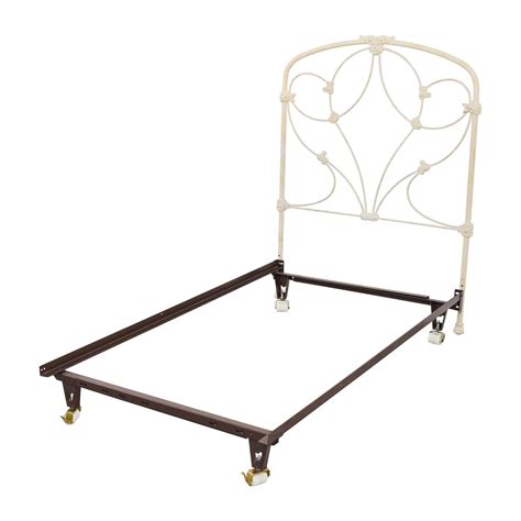 86% OFF - Pottery Barn Pottery Barn White Twin Metal Bed Frame / Beds