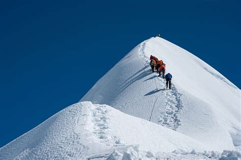 Mountain trekking (Cold or snow-based) - Travel Apetite