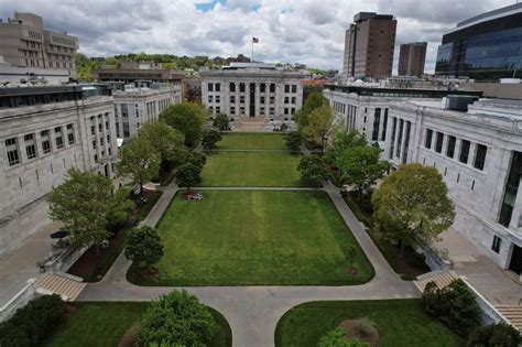 Harvard Medical School Withdraws From U.S. News Ranking - WSJ