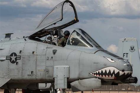 Hawgsmoke 2014 – The A-10 Thunderbolt II in Action | Thunderbolt, Close ...