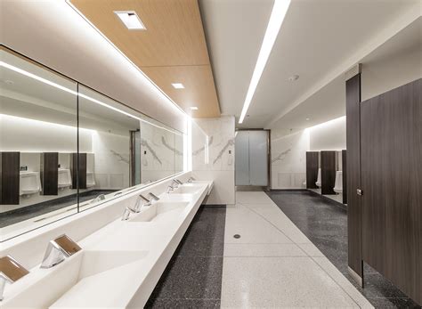 O'Hare International Airport Restroom Modernization | Epstein