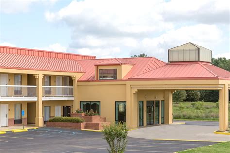 Super 8 by Wyndham Madison/Ridgeland Area | Madison, MS Hotels