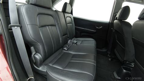 Honda BR-V Photo, Honda BRV Rear Seat Space Image - CarWale