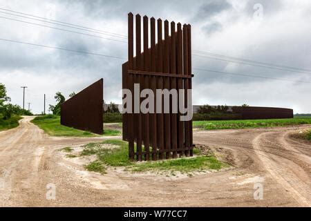 LOS INDIOS, Texas — U.S. Border Patrol agents assigned to the Rio Stock Photo: 100986964 - Alamy