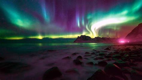 green sky aurora borealis #night northern lights #norway #lofoten starry night #4K #wallpaper # ...