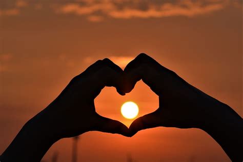 HD wallpaper: sunset, heart, hands, love, romantic, symbol, relationship | Wallpaper Flare