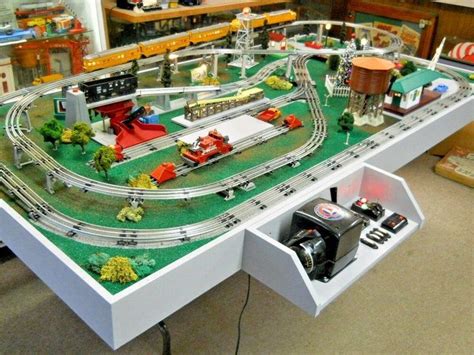 Lionel Postwar Custom 4 X 8 Layout All Original Inspired by D-191 Dealer Display | Toys ...