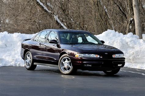 2002 Oldsmobile Intrigue Sedan for Sale at Auction - Mecum Auctions