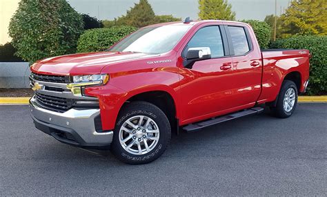 Quick Spin: 2019 Chevrolet Silverado 4-Cylinder | The Daily Drive | Consumer Guide®