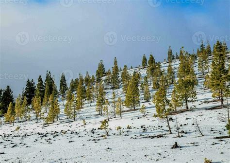 Snowy mountain landscape 24260101 Stock Photo at Vecteezy