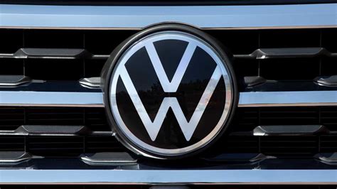 Here’s what the new Volkswagen logo looks like on a grille | Volkswagen logo, Volkswagen ...