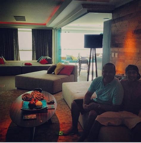 Neymar House Inside - Inside Neymar's £7,000-a-night Airbnb Beverly ...