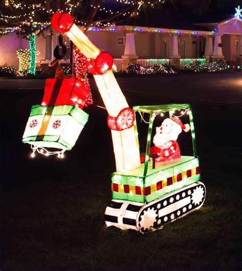 Lawn Decorations | Christmas Lawn Decorations from The Light Guys