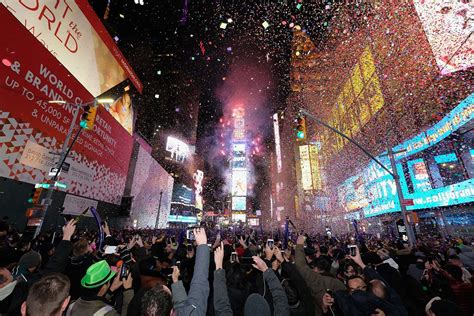 Watch the Ball Drop in Times Square Live on New Year's Eve | Money