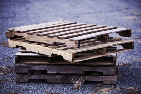 Reuse Wooden Pallets | Moving Happiness Home
