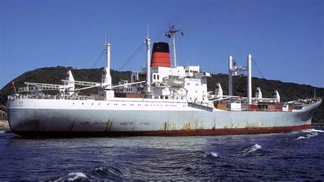 The British Merchant Navy - YouTube | Merchant navy, Abandoned ships, Port