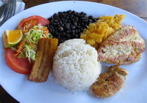 13 Foods You Have To Try in Costa Rica | Food, Costa rica, Costa rico