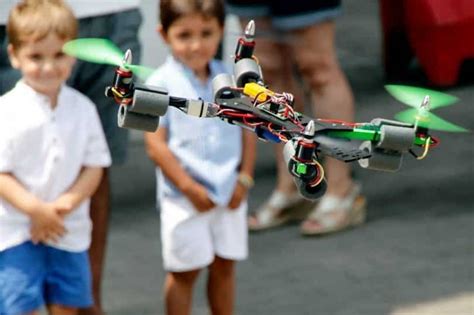 Best Toy Drones: Products Reviews, Specs, Comparisson, Expert Advices