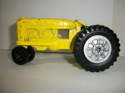 HUBLEY TRACTOR "KIDDIE TOY"