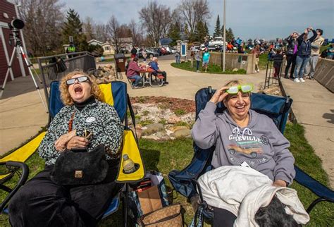 Total eclipse provides celestial show for thousands in Luna Pier