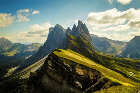 Algumas das montanhas mais bonitas do mundo - MDig | Beautiful mountains, Mountain wallpaper ...