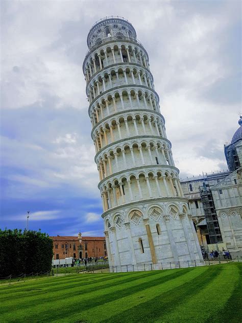 The Leaning Tower of Pisa - 🏅TravBlog.com - Travel tips, things to do and manymore