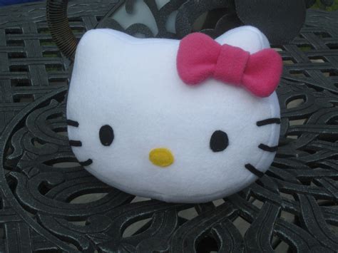 Hello Kitty Plush Pillow with Hot Pink Bow by getyourgameon