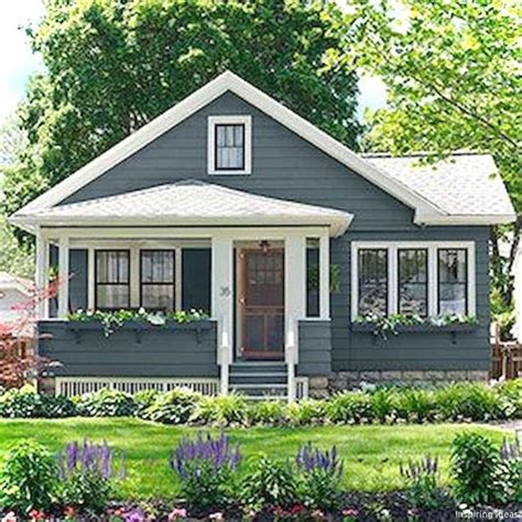 60+ Beautiful Small Cottage House Exterior Ideas | Cottage house ...