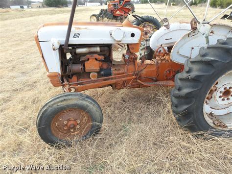 Ford 801 tractor in Granbury, TX | Item DE9512 sold | Purple Wave