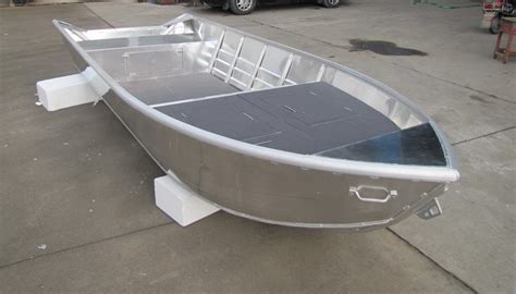Fishing Boats: Welded Aluminum Boats