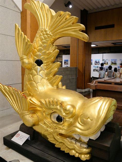 A golden shachihoko in Nagoya-Castle, Aichi, Japan. | Japanese architecture, Japanese castle ...