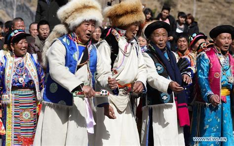 People of Tibetan ethnic group celebrate Shangjiu Festival