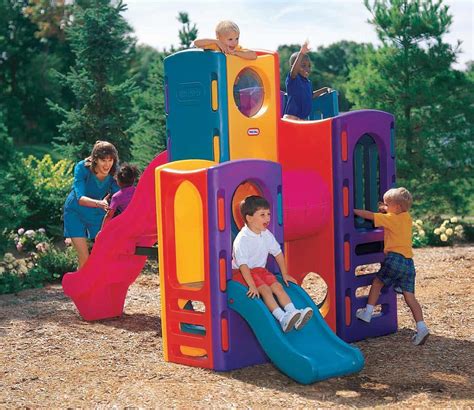 Top 12 Best Outdoor Toys For Toddlers In 2022