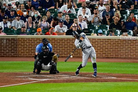 Aaron Judge's two home runs enough as Yankees scrape by Orioles