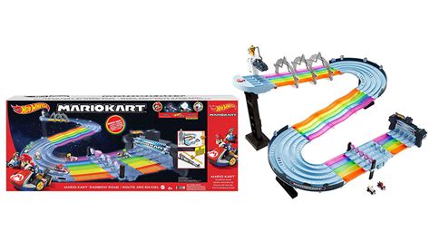 HOT WHEELS MARIO KART RAINBOW ROAD RACEWAY - The Toy Insider