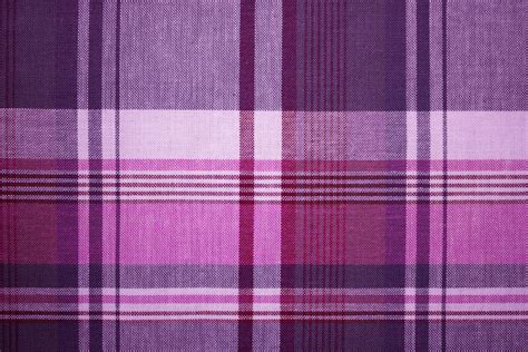 Purple and Pink Plaid Fabric Texture – Photos Public Domain