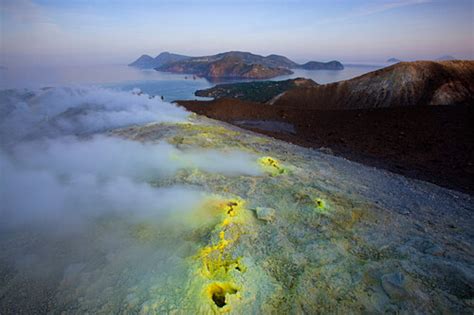 Fumarole Photos – License unique travel photos lookphotos