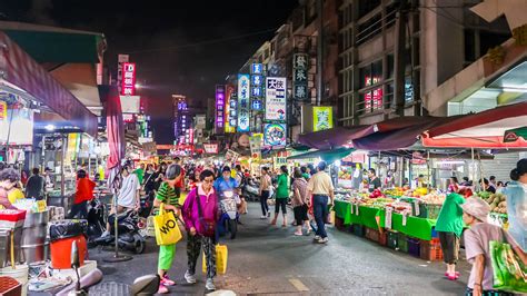 3 Best Night Markets to Visit in Kaohsiung - Alexis Jetsets – Travel Blog :: Alexis Jetsets ...