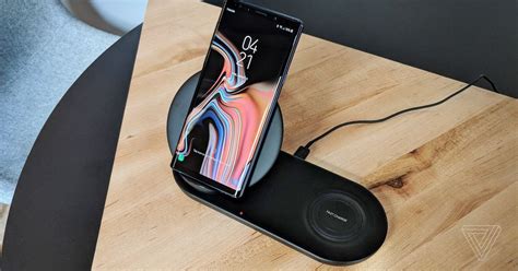 Samsung made a fast new dual wireless charger that props up your phone ...