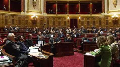 French senate debates allowing foreigners to vote