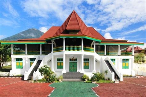 Kerajaan Tidore: Sejarah Berdirinya, Masa Kejayaan, Kemunduran, dan Peninggalannya - Bobo