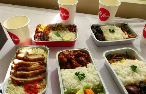 With AirAsia hot meals, passengers get variety of inflight food